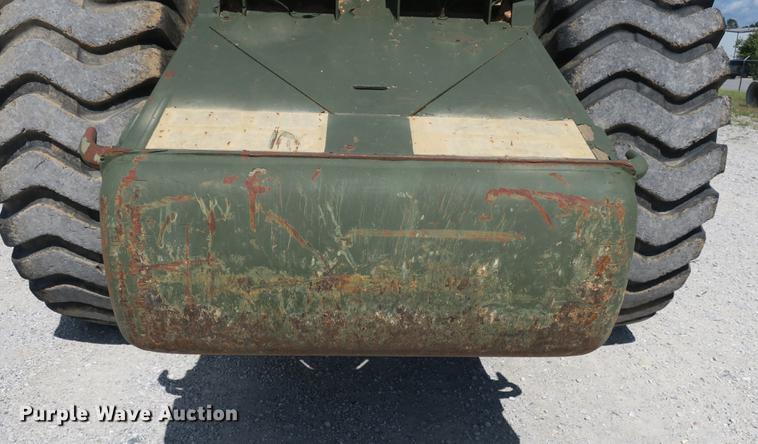 image for item DB8981 1985 Caterpillar 621B MIL conventional scraper