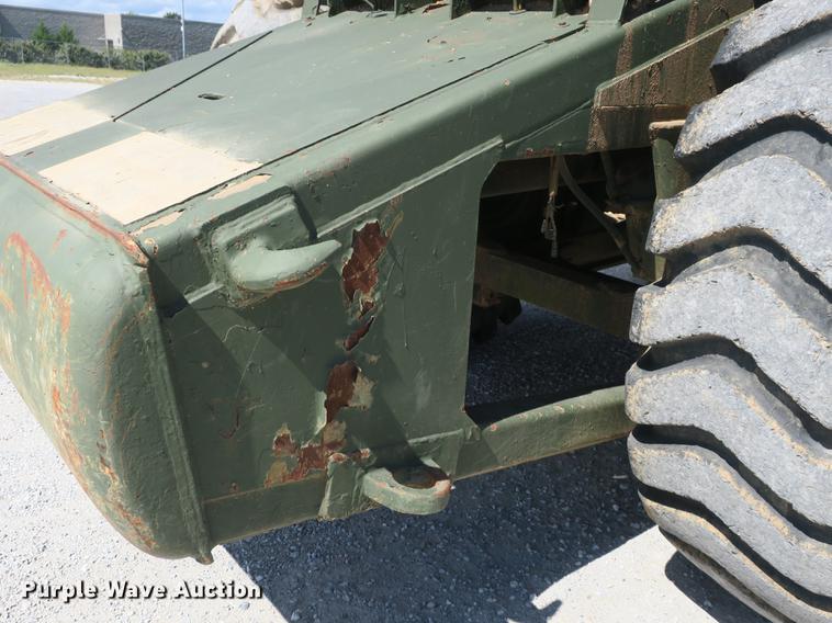 image for item DB8981 1985 Caterpillar 621B MIL conventional scraper