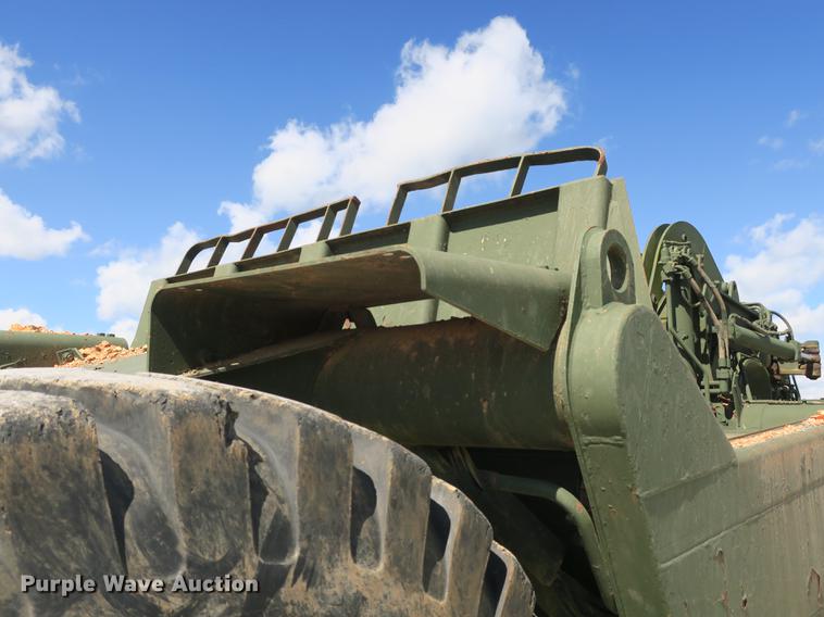 image for item DB8981 1985 Caterpillar 621B MIL conventional scraper