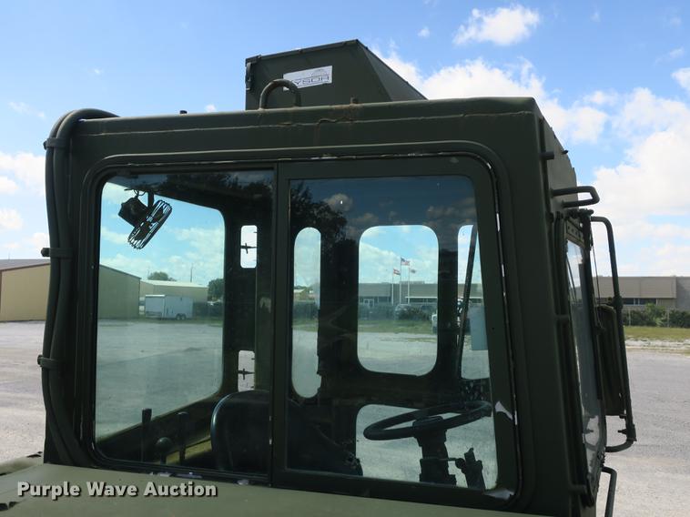 image for item DB8981 1985 Caterpillar 621B MIL conventional scraper