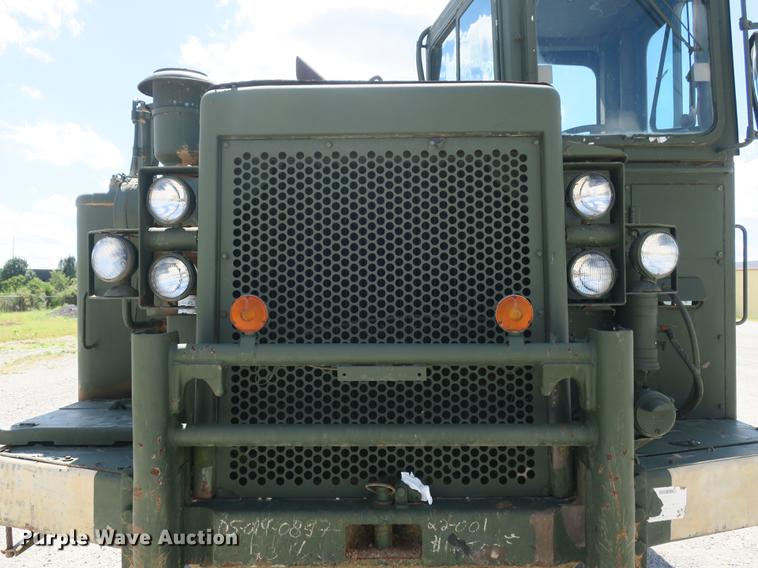 image for item DB8981 1985 Caterpillar 621B MIL conventional scraper