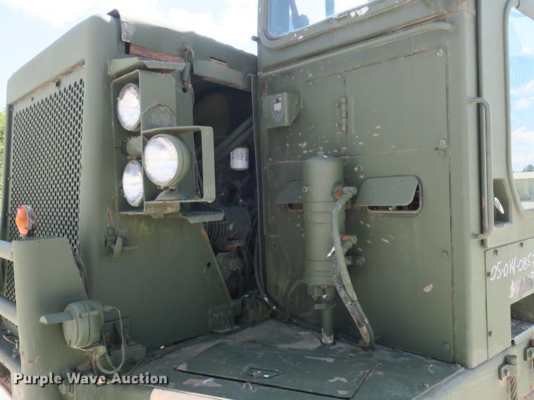 image for item DB8981 1985 Caterpillar 621B MIL conventional scraper