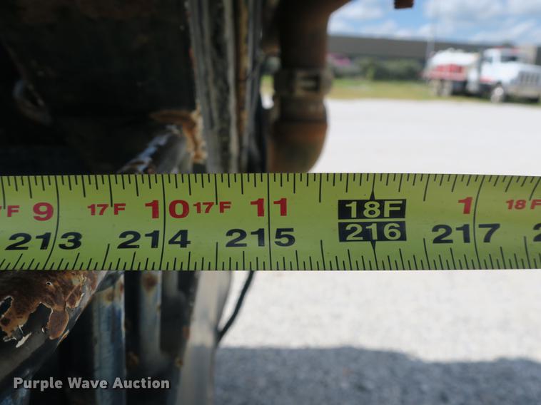 image for item DB8982 1992 Mack RD tank truck