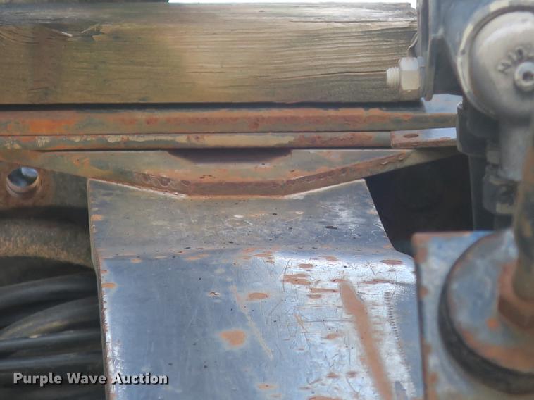 image for item DB8982 1992 Mack RD tank truck