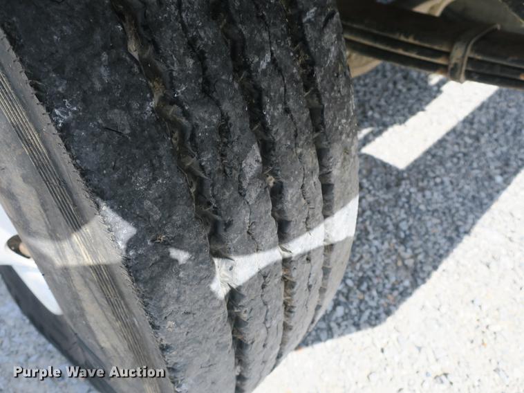 image for item DB8982 1992 Mack RD tank truck