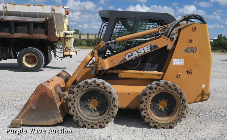 image for item DB8985 2005 Case 450 skid steer