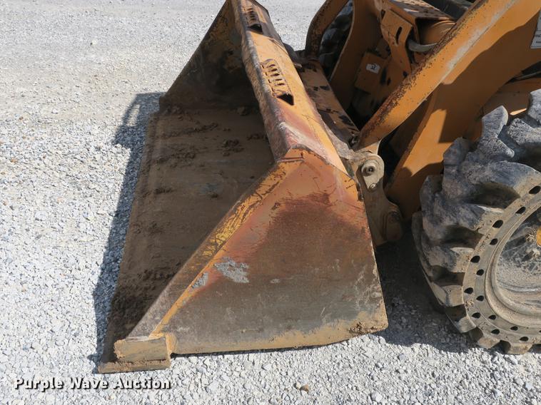 image for item DB8985 2005 Case 450 skid steer