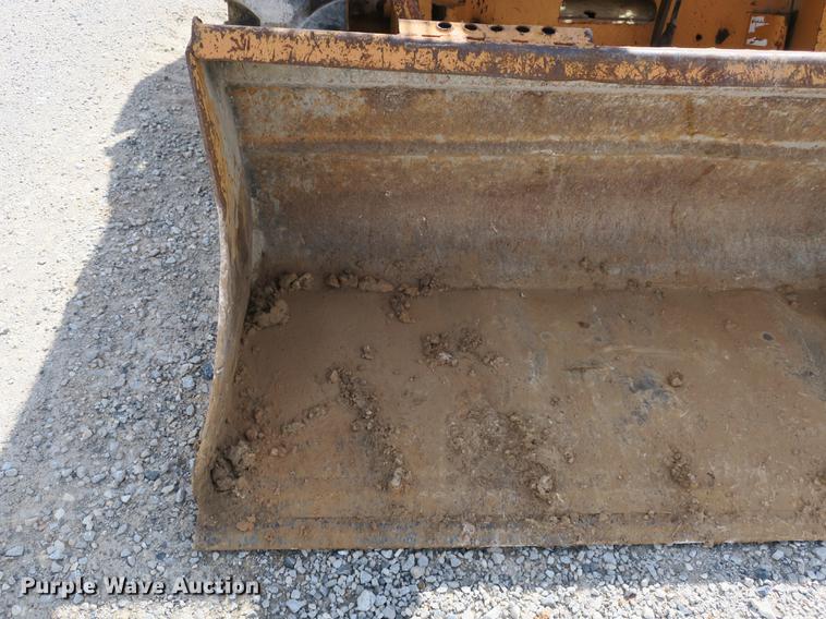 image for item DB8985 2005 Case 450 skid steer