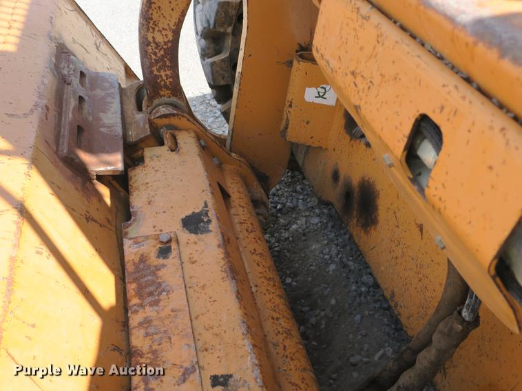 image for item DB8985 2005 Case 450 skid steer