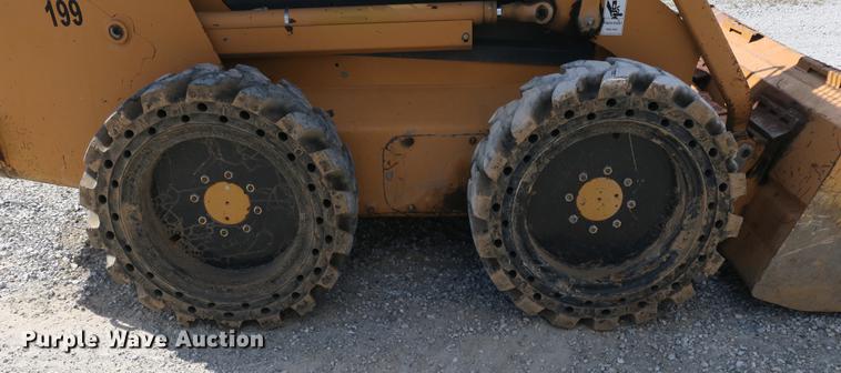 image for item DB8985 2005 Case 450 skid steer