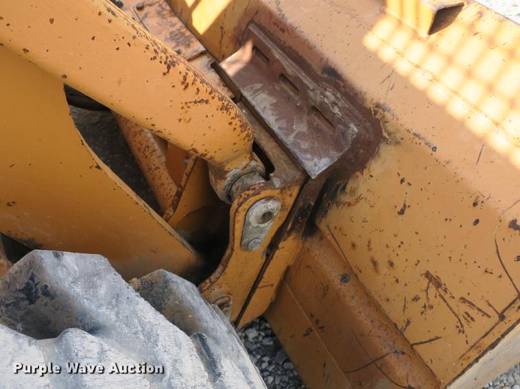 image for item DB8985 2005 Case 450 skid steer