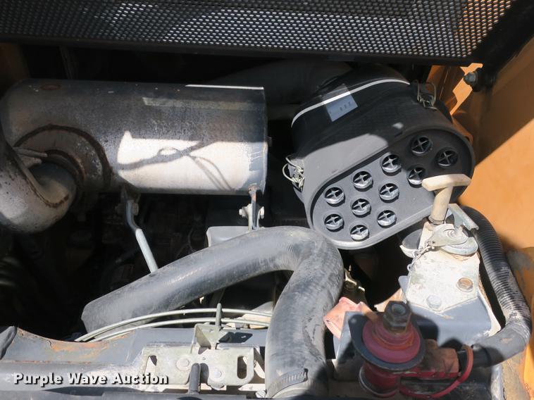 image for item DB8985 2005 Case 450 skid steer