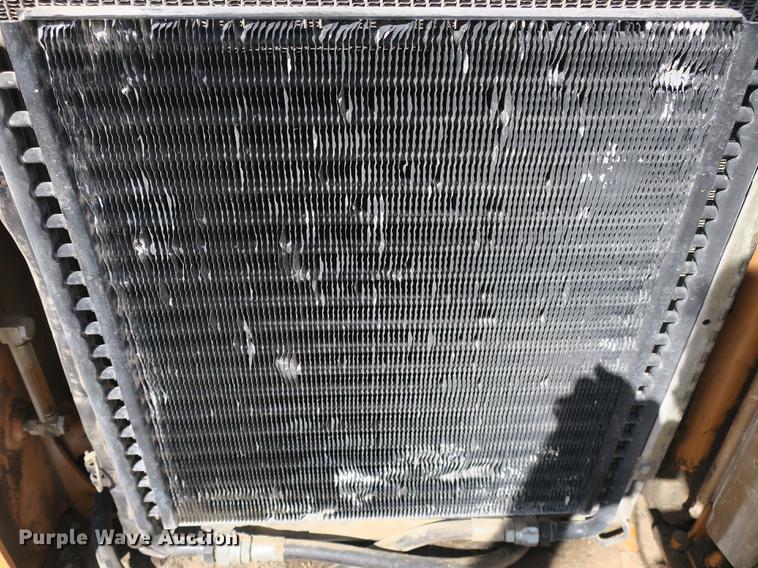 image for item DB8985 2005 Case 450 skid steer