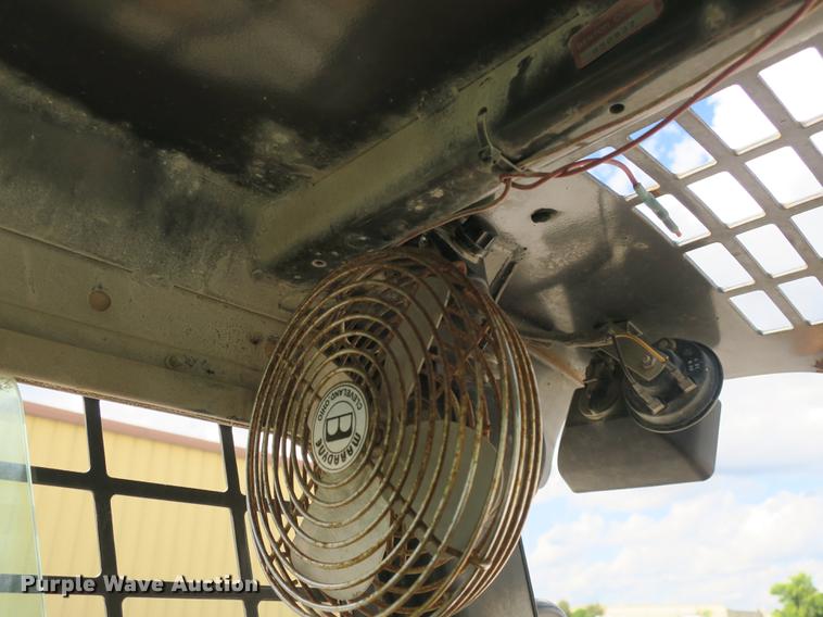 image for item DB8985 2005 Case 450 skid steer