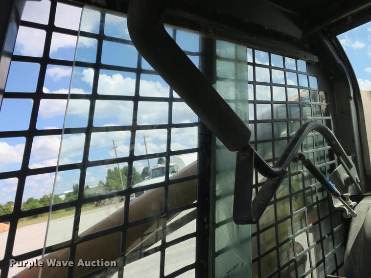 image for item DB8985 2005 Case 450 skid steer