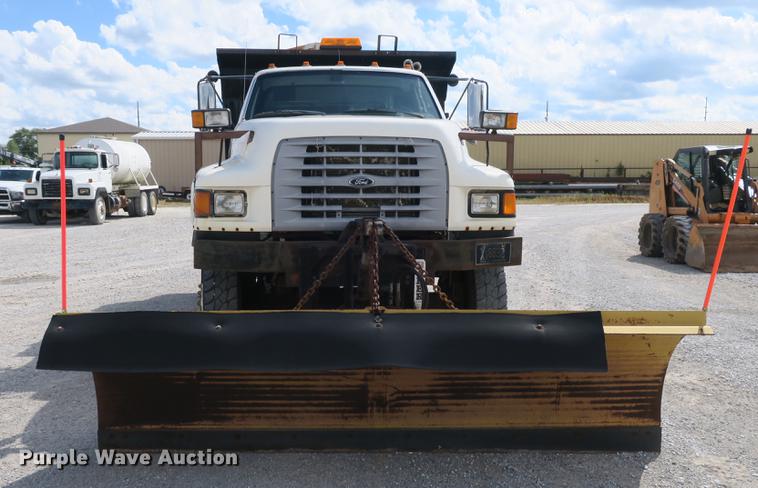 image for item DB8986 1998 Ford F800 dump truck