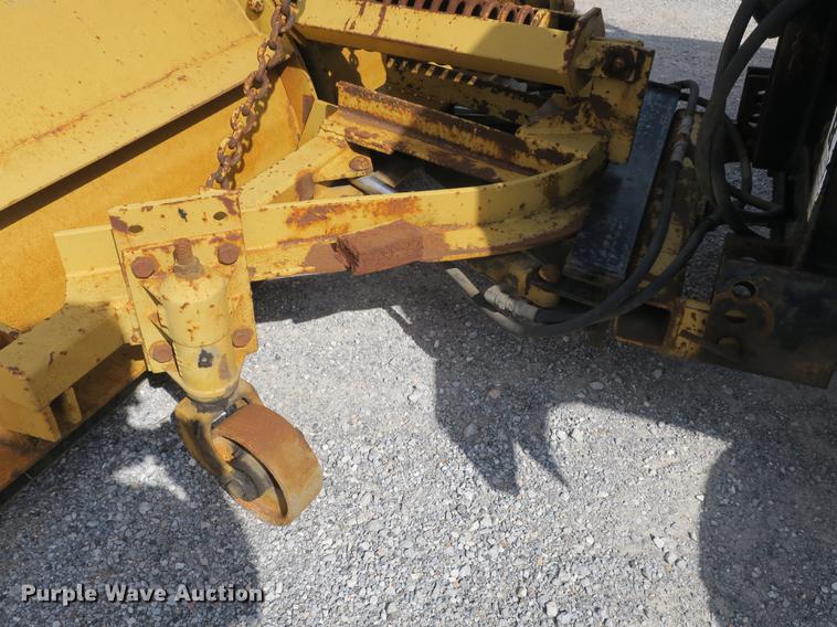 image for item DB8986 1998 Ford F800 dump truck