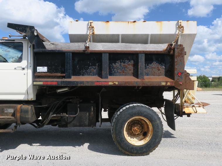 image for item DB8986 1998 Ford F800 dump truck