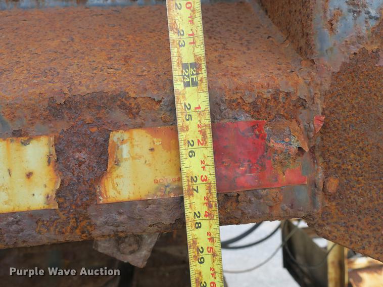 image for item DB8986 1998 Ford F800 dump truck