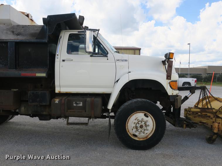 image for item DB8986 1998 Ford F800 dump truck