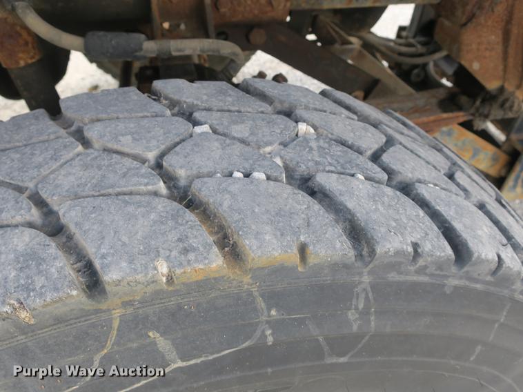 image for item DB8986 1998 Ford F800 dump truck