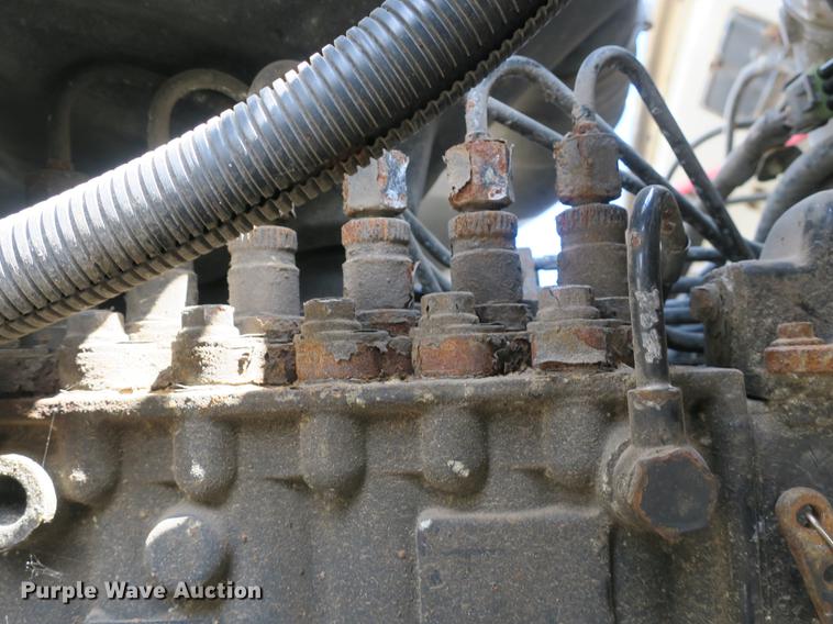 image for item DB8986 1998 Ford F800 dump truck