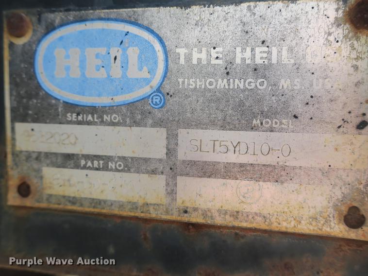 image for item DB8986 1998 Ford F800 dump truck