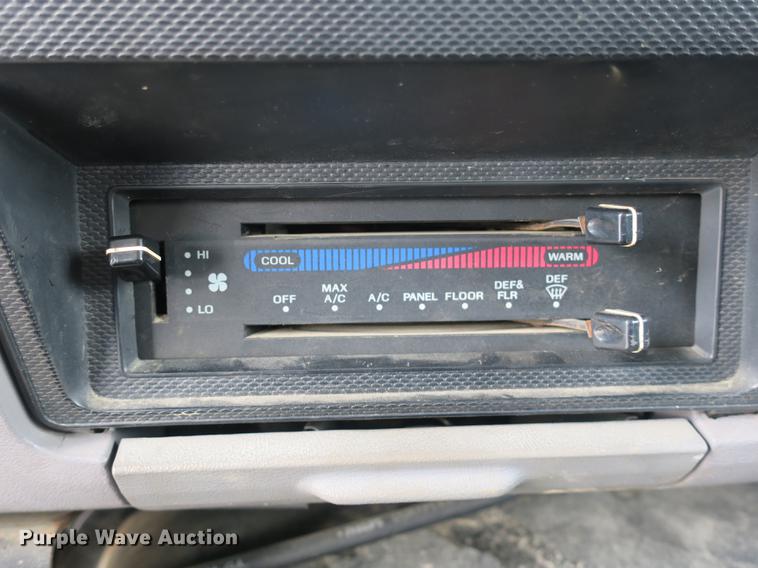 image for item DB8986 1998 Ford F800 dump truck