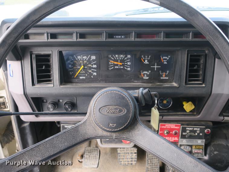 image for item DB8986 1998 Ford F800 dump truck