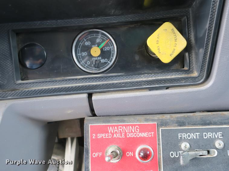 image for item DB8986 1998 Ford F800 dump truck