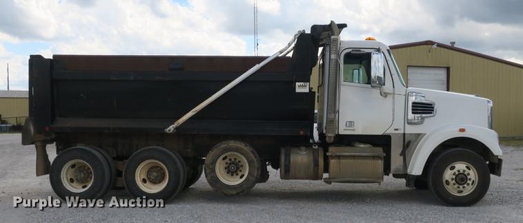 image for item DB8987 2012 Freightliner Coronado SD dump truck