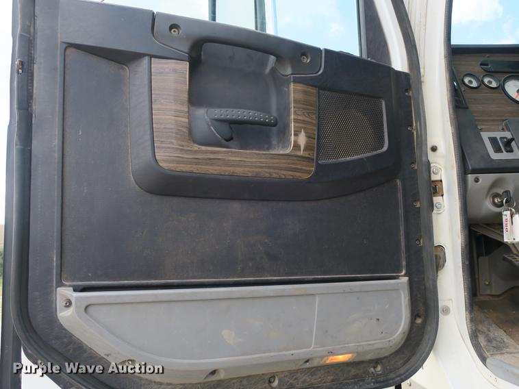 image for item DB8987 2012 Freightliner Coronado SD dump truck