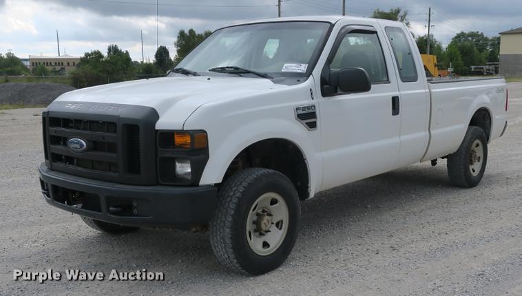 image for item DB8989 2008 Ford F250 Super Duty XL SuperCab pickup truck