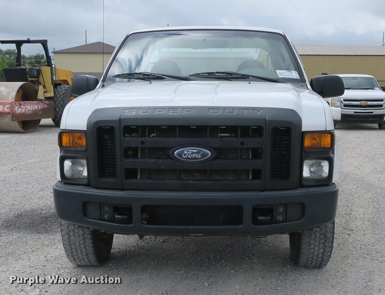 image for item DB8989 2008 Ford F250 Super Duty XL SuperCab pickup truck