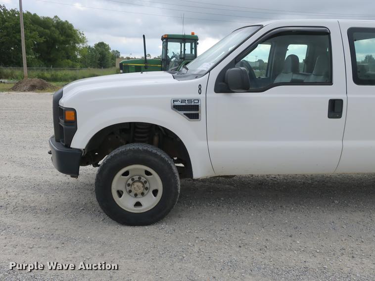 image for item DB8989 2008 Ford F250 Super Duty XL SuperCab pickup truck