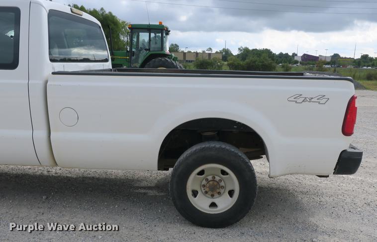 image for item DB8989 2008 Ford F250 Super Duty XL SuperCab pickup truck