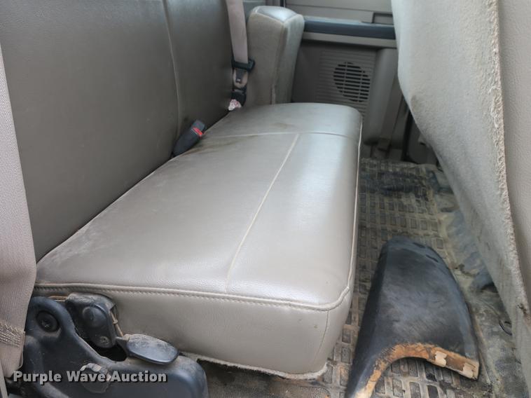 image for item DB8989 2008 Ford F250 Super Duty XL SuperCab pickup truck