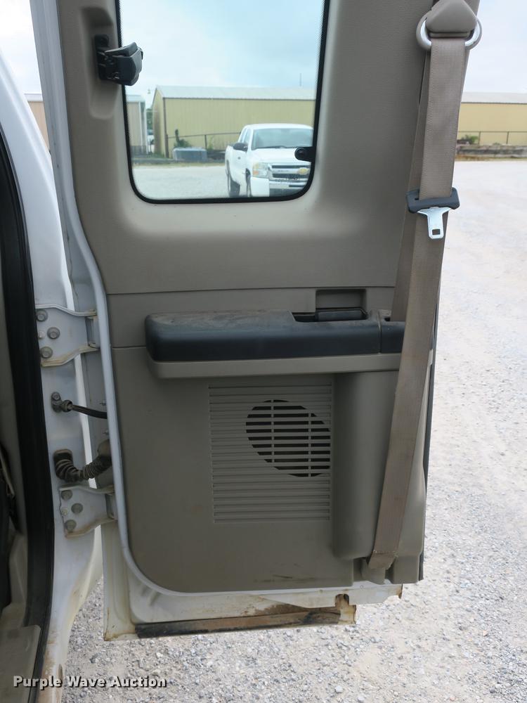 image for item DB8989 2008 Ford F250 Super Duty XL SuperCab pickup truck