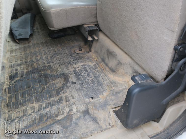 image for item DB8989 2008 Ford F250 Super Duty XL SuperCab pickup truck