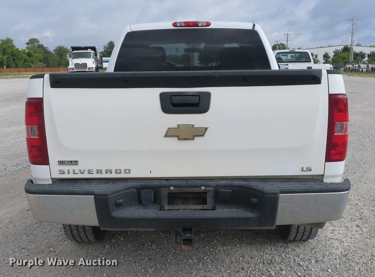 image for item DB8990 2011 Chevrolet Silverado 1500 Ext. Cab pickup truck