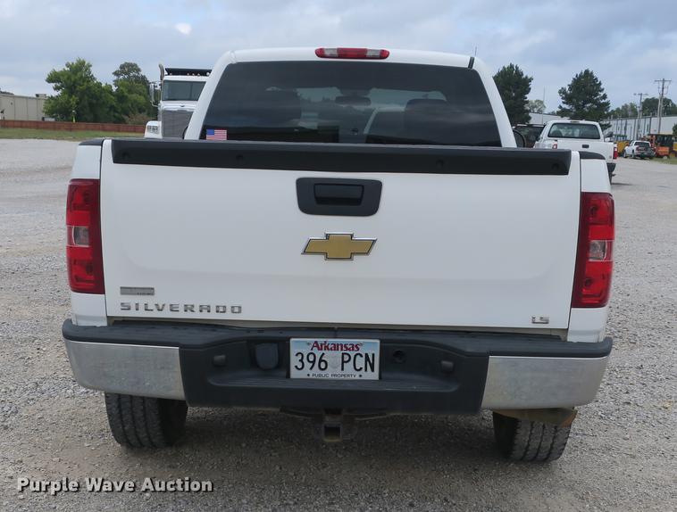 image for item DB8991 2011 Chevrolet Silverado 1500 Ext. Cab pickup truck