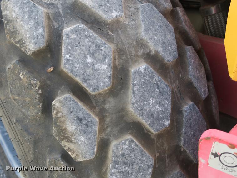 image for item DB8992 1997 Dynapac CA251D single drum vibratory roller