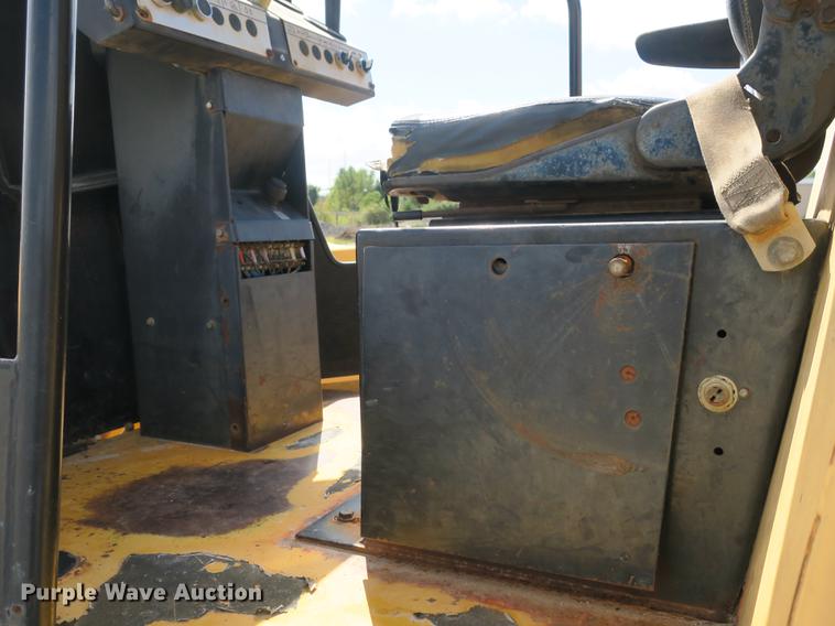 image for item DB8992 1997 Dynapac CA251D single drum vibratory roller