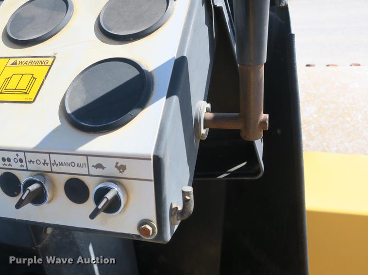 image for item DB8992 1997 Dynapac CA251D single drum vibratory roller