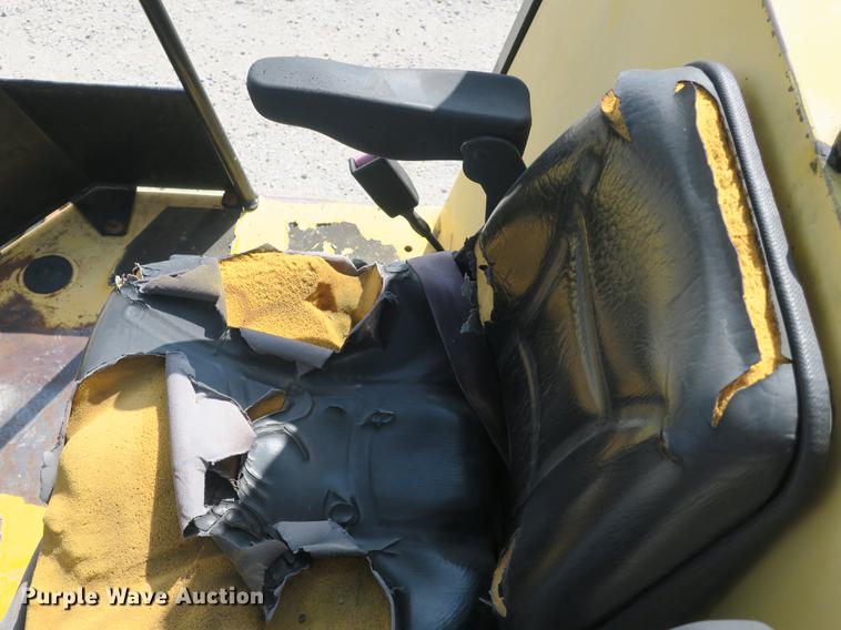 image for item DB8993 1995 Dynapac CA251D single drum vibratory roller