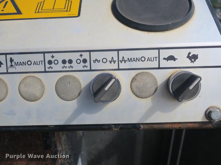 image for item DB8993 1995 Dynapac CA251D single drum vibratory roller