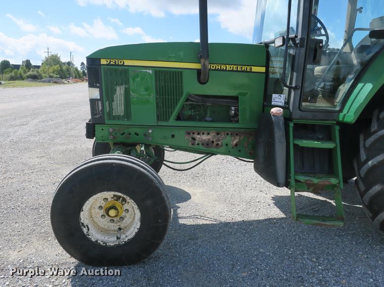image for item DB8994 John Deere 7210 tractor