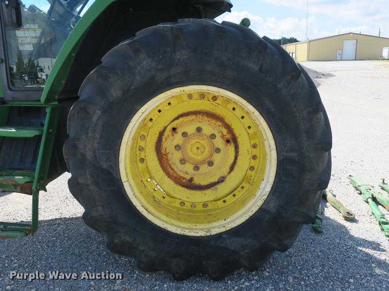 image for item DB8994 John Deere 7210 tractor