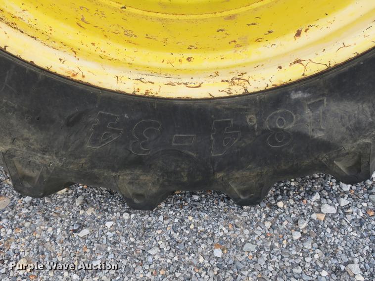 image for item DB8994 John Deere 7210 tractor