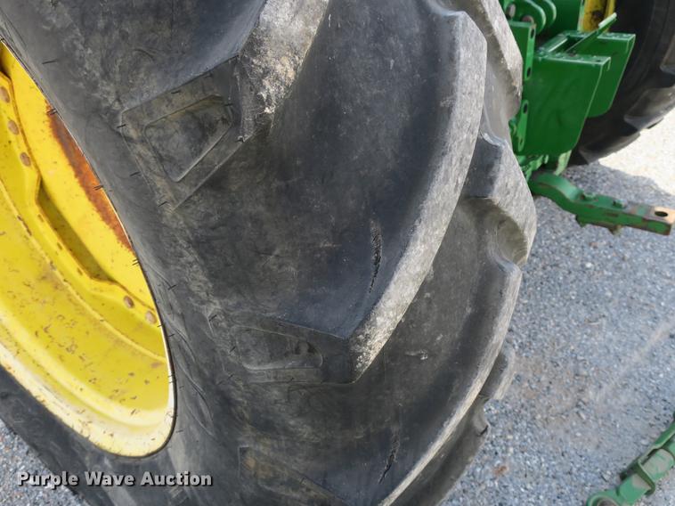 image for item DB8994 John Deere 7210 tractor
